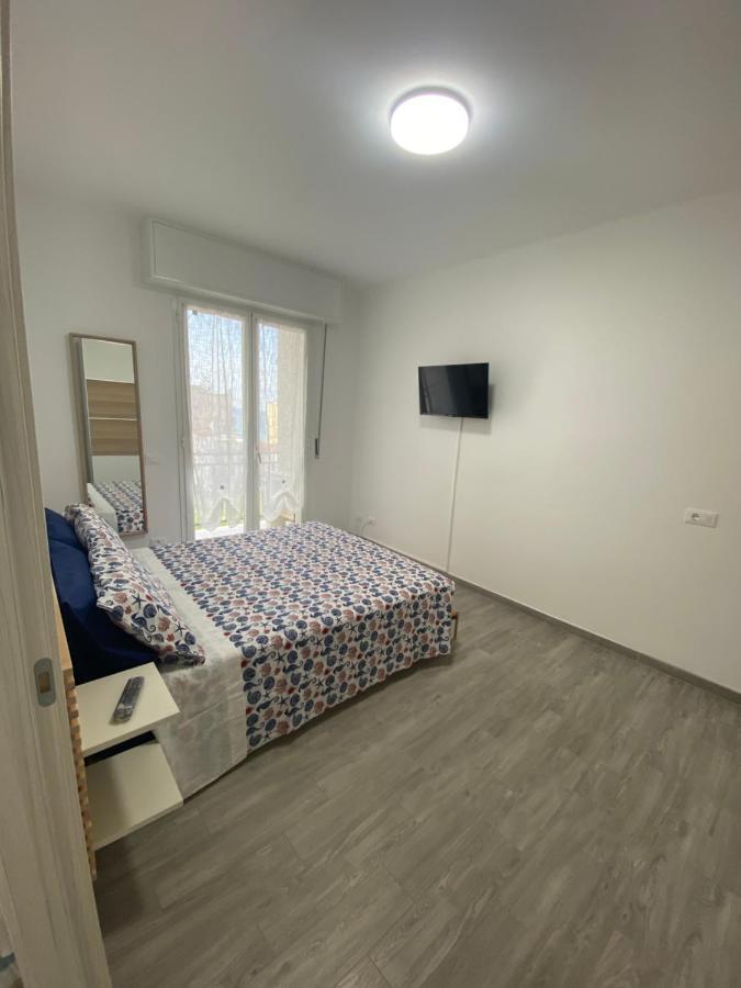 Apartamento La Perla Marina Arma di Taggia Exterior foto